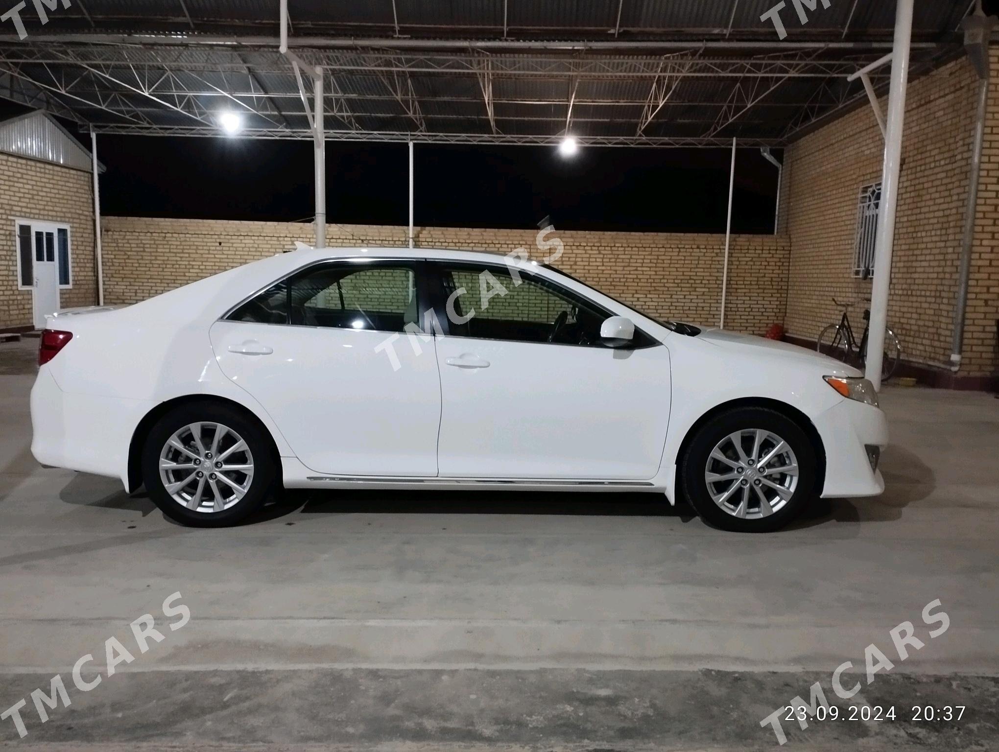 Toyota Camry 2012 - 174 000 TMT - Мары - img 8