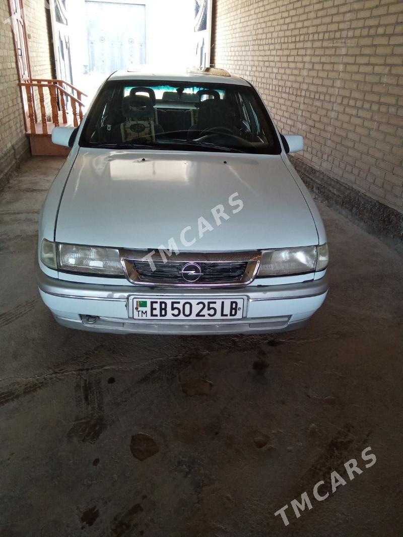 Opel Vectra 1990 - 30 000 TMT - Чарджоу - img 3