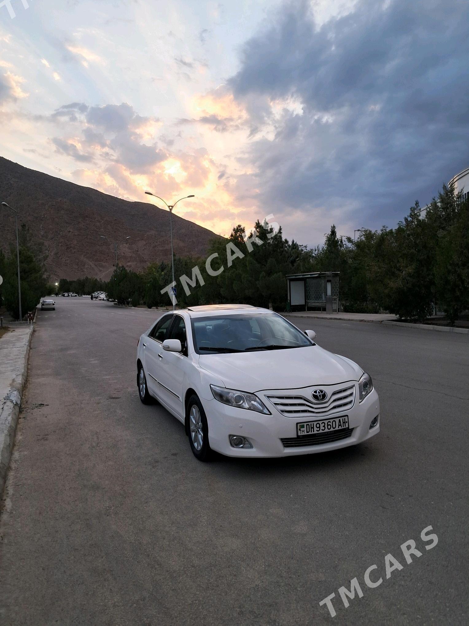 Toyota Camry 2010 - 190 000 TMT - Бахарден - img 2