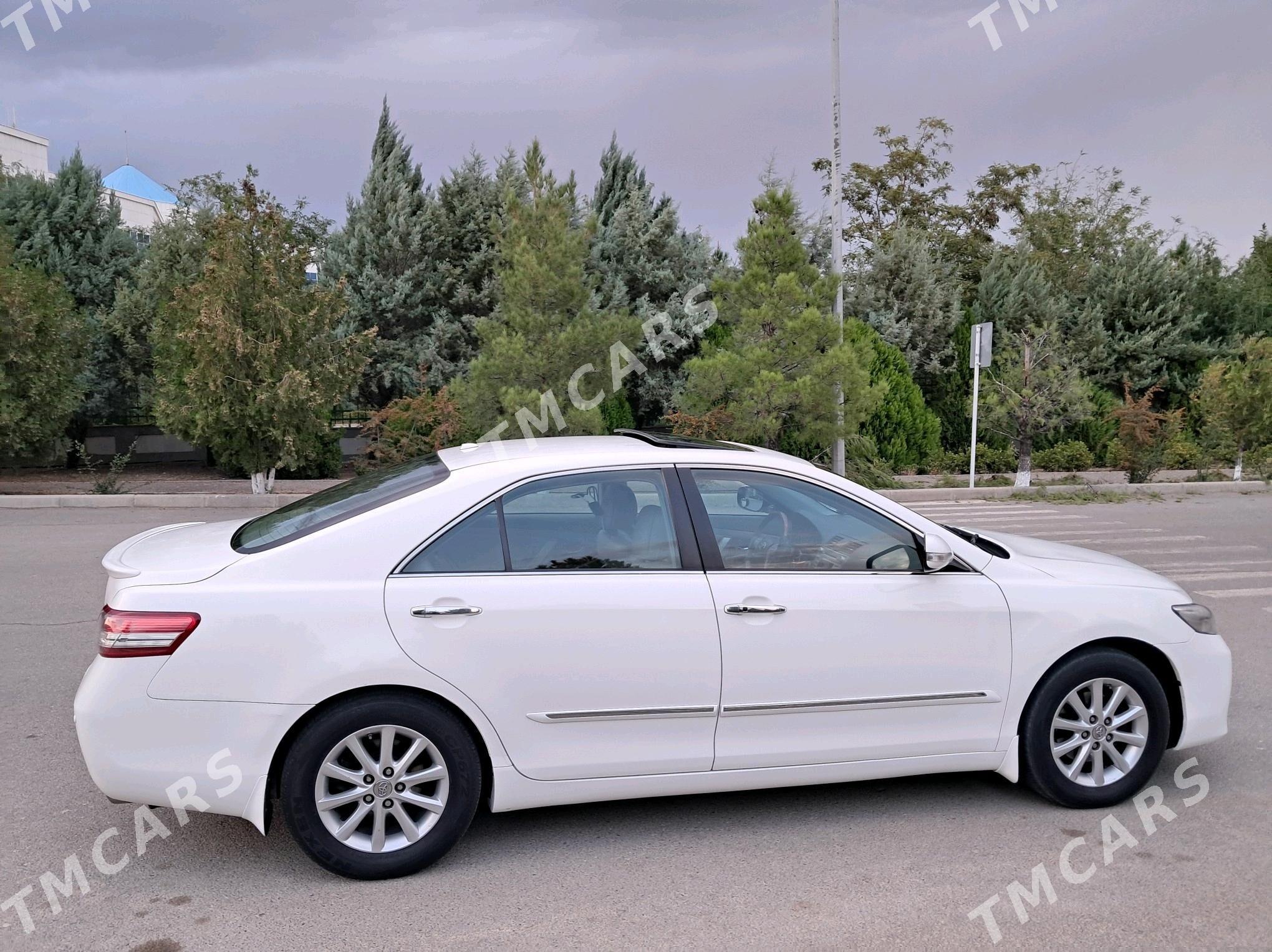 Toyota Camry 2010 - 190 000 TMT - Бахарден - img 4