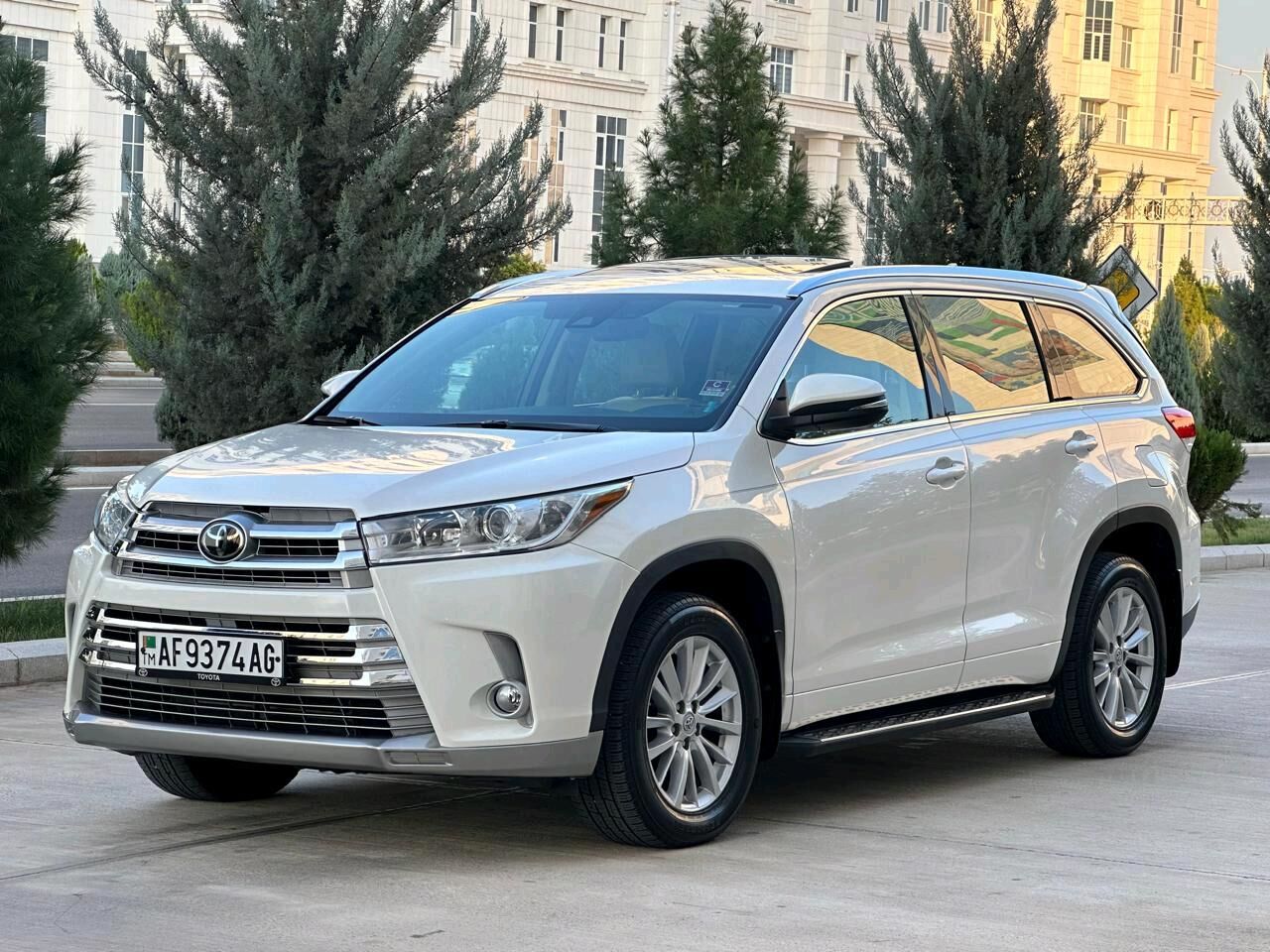 Toyota Highlander 2018 - 516 000 TMT - Ашхабад - img 2