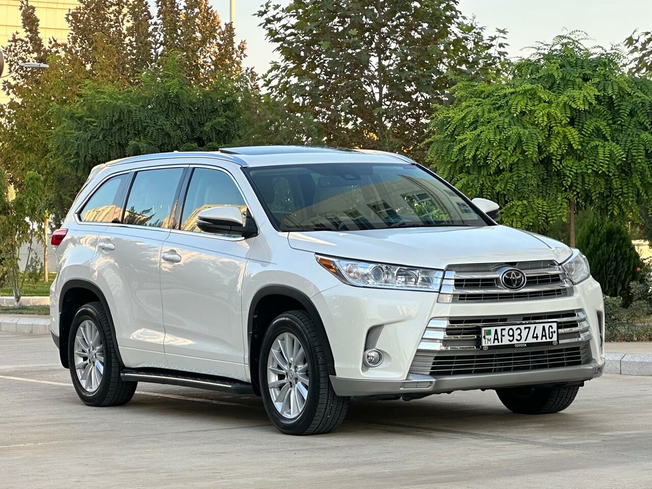 Toyota Highlander 2018 - 516 000 TMT - Ашхабад - img 3