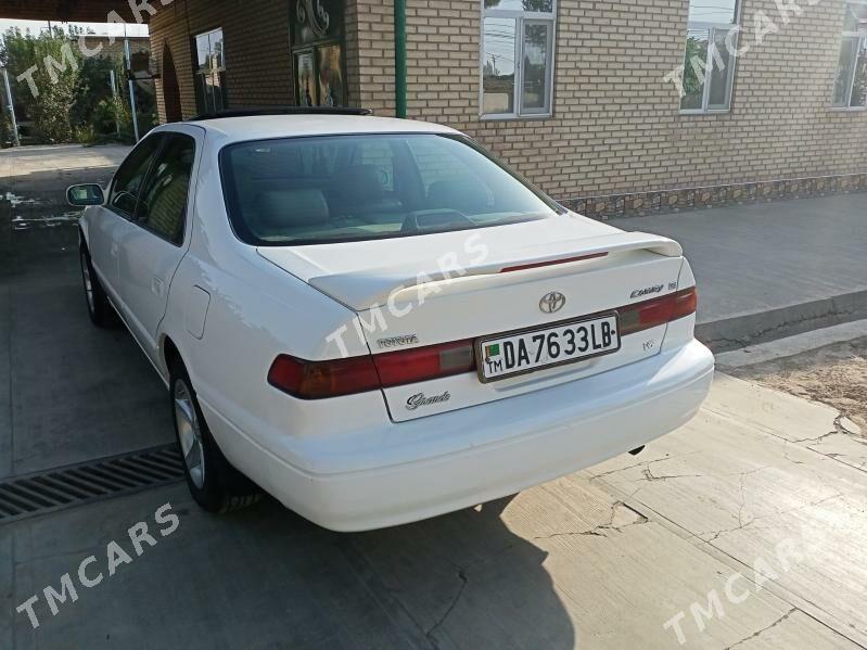 Toyota Camry 1998 - 110 000 TMT - Саят - img 5