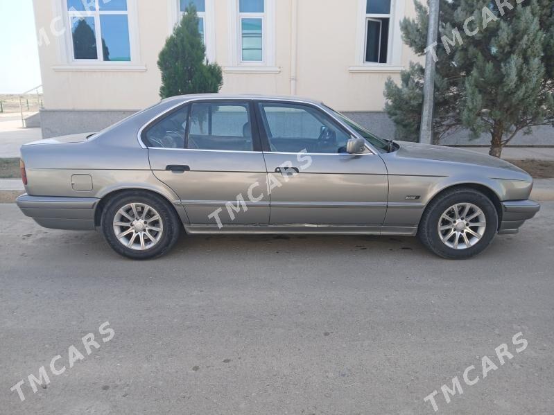 BMW 525 1991 - 50 000 TMT - Берекет - img 2