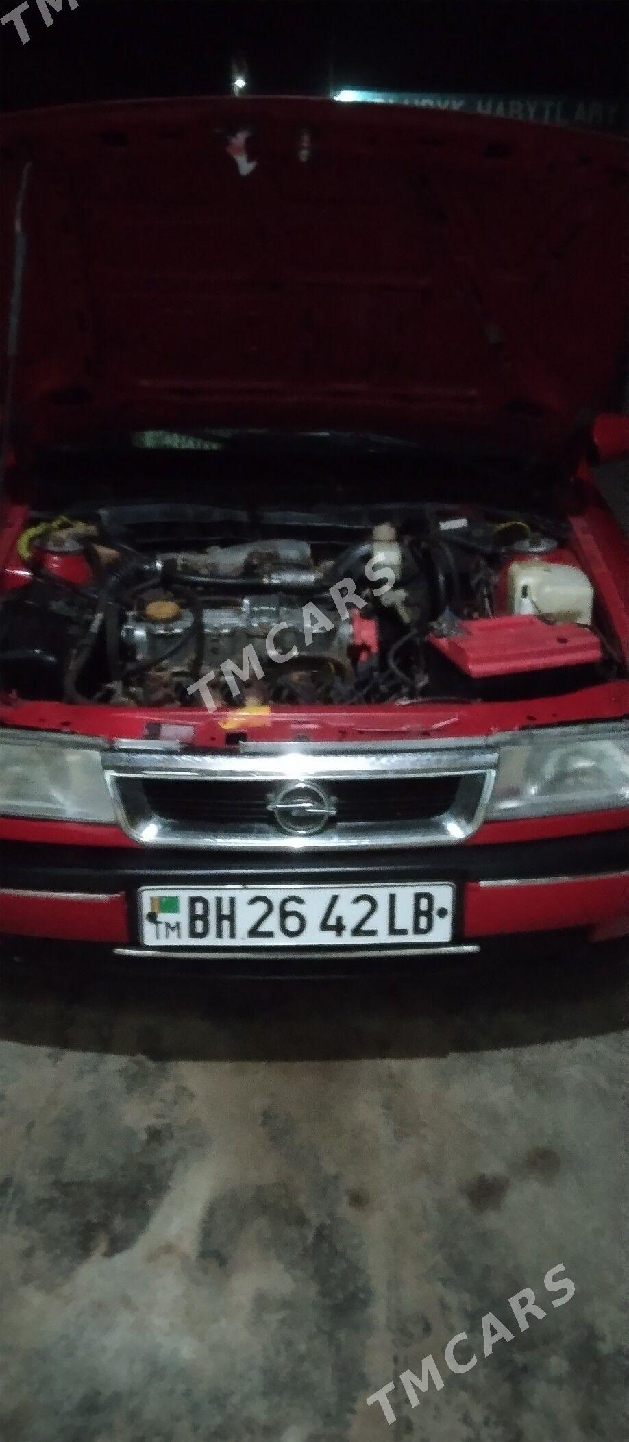 Opel Vectra 1990 - 32 000 TMT - Çärjew - img 5