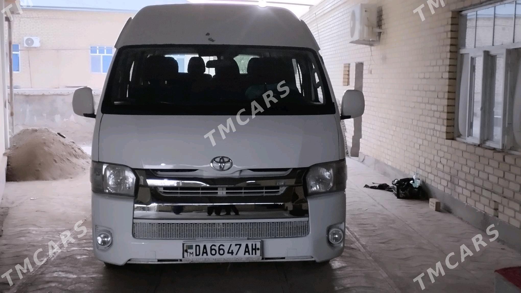 Toyota Hiace 2012 - 230 000 TMT - Mary - img 5