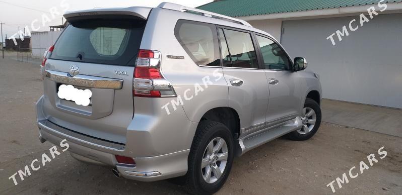 Toyota Land Cruiser Prado 2016 - 585 000 TMT - Хазар - img 3