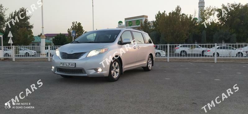 Toyota Sienna 2012 - 260 000 TMT - Хитровка - img 2