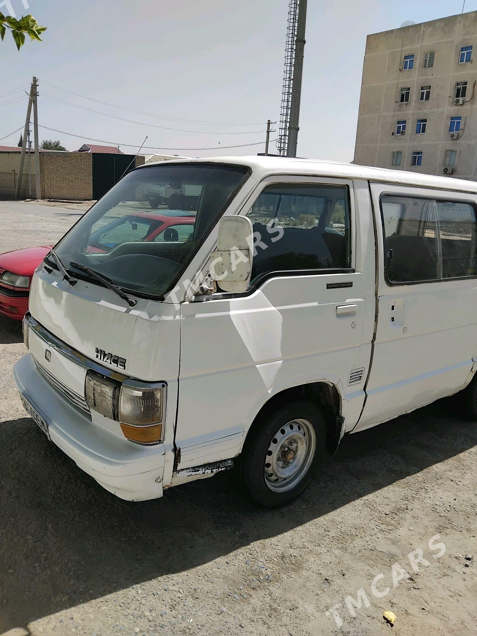 Toyota Hiace 1989 - 25 000 TMT - Мары - img 2