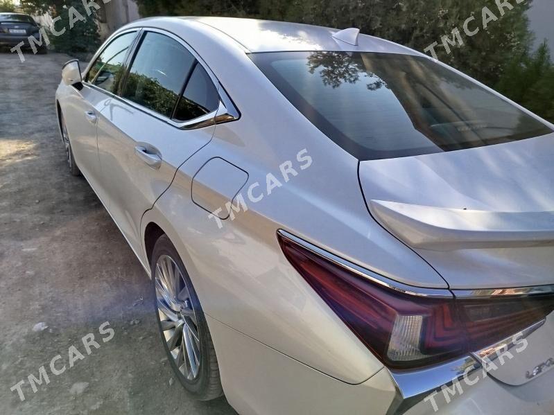 Lexus ES 350 2019 - 585 000 TMT - Şabat etr. - img 5