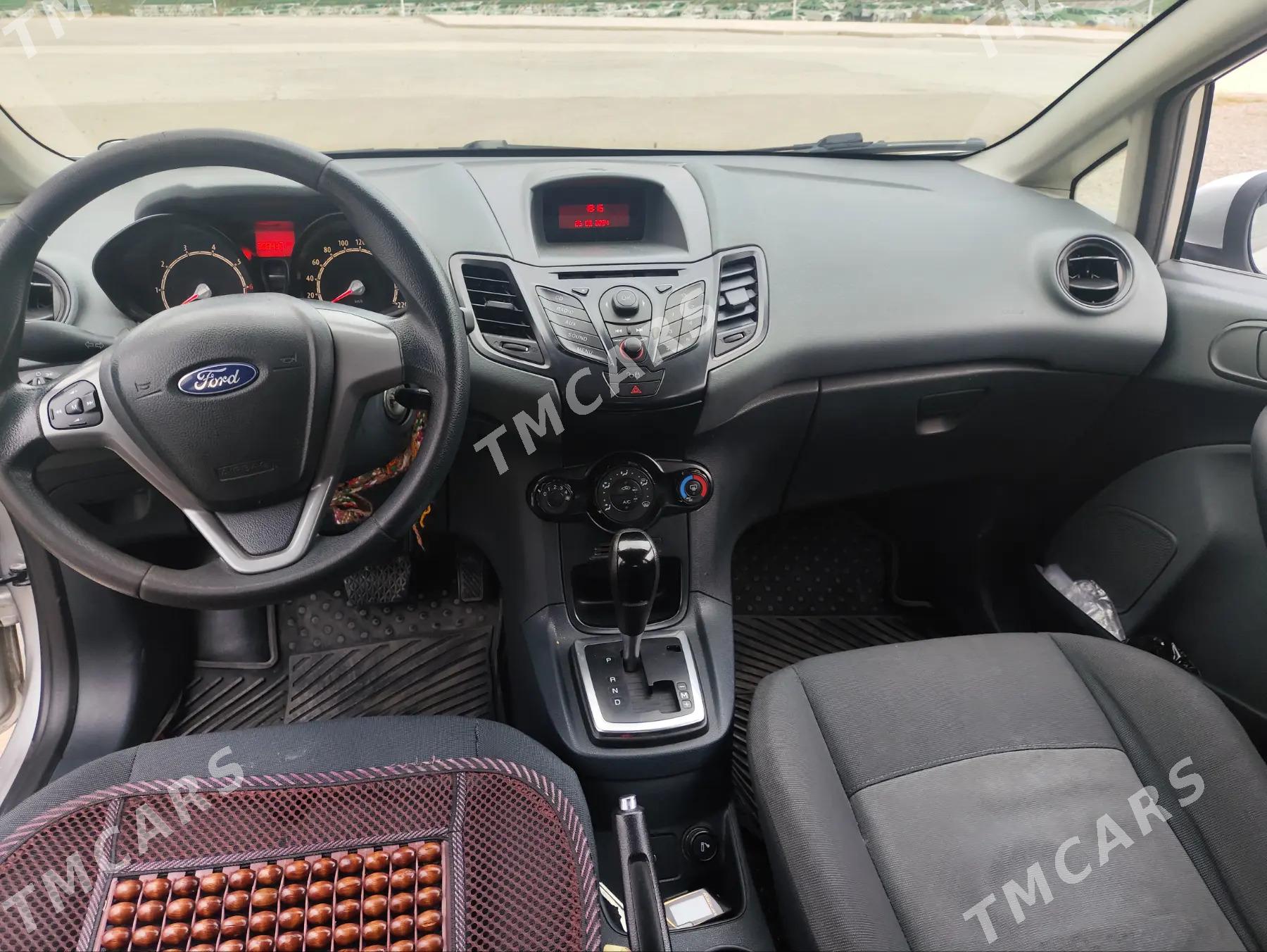 Ford Fiesta 2011 - 120 000 TMT - Ашхабад - img 6