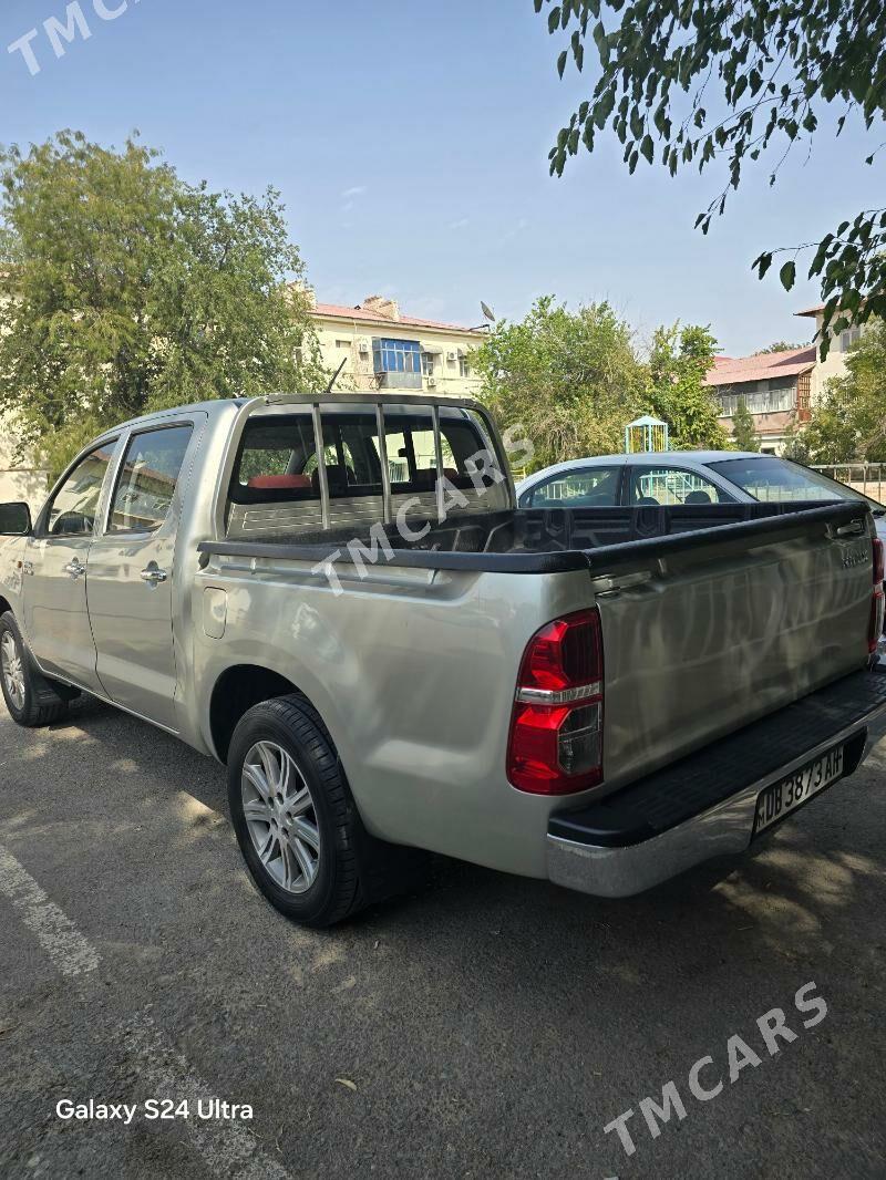 Toyota Hilux 2014 - 255 000 TMT - 30 mkr - img 4