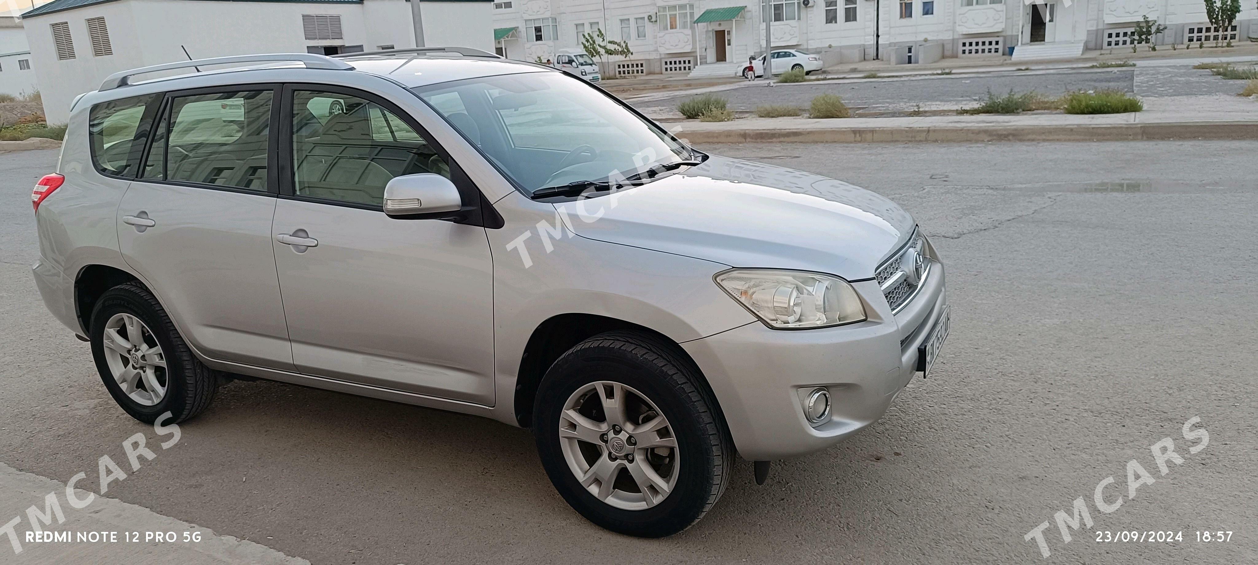 Toyota RAV4 2011 - 163 000 TMT - Ашхабад - img 4