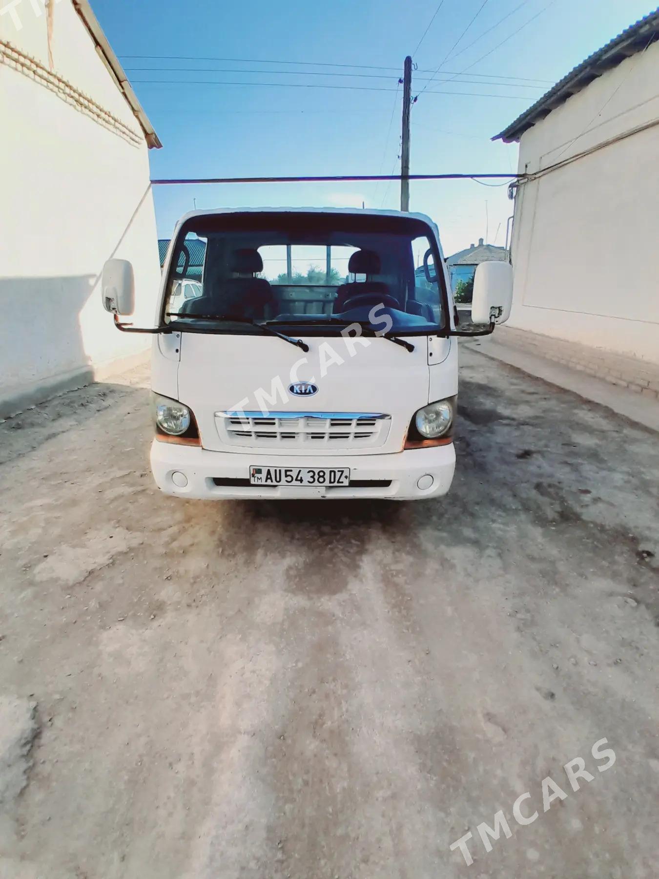 Kia Bongo 2001 - 90 000 TMT - Шабатский этрап - img 5