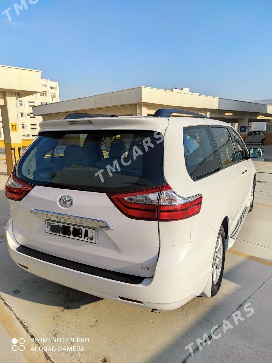 Toyota Sienna 2017 - 348 000 TMT - Мир 2 - img 8