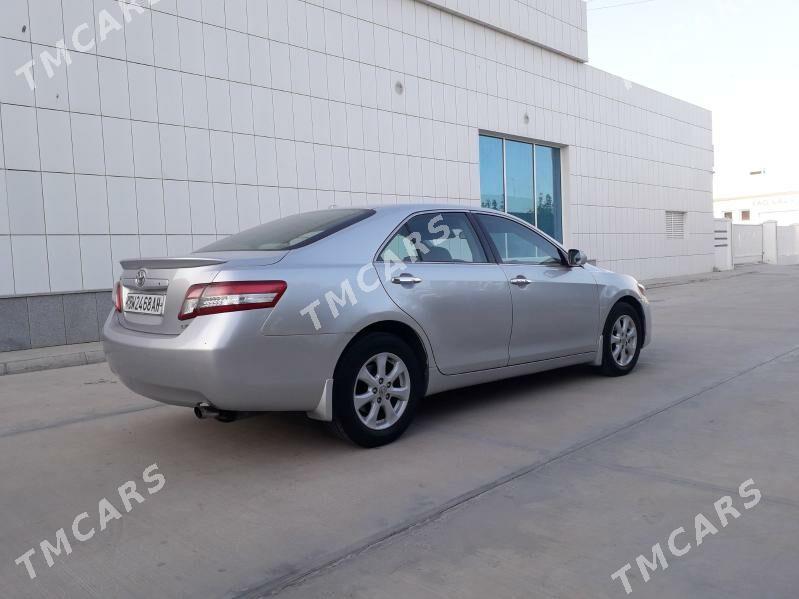 Toyota Camry 2010 - 155 000 TMT - 8 mkr - img 2