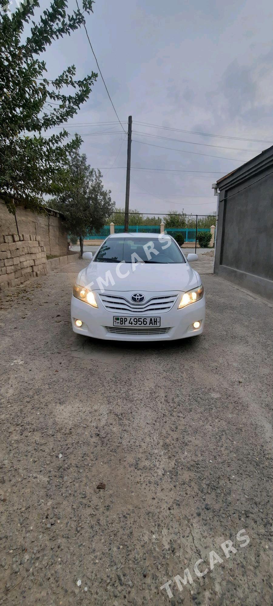 Toyota Camry 2010 - 190 000 TMT - Гёкдепе - img 2