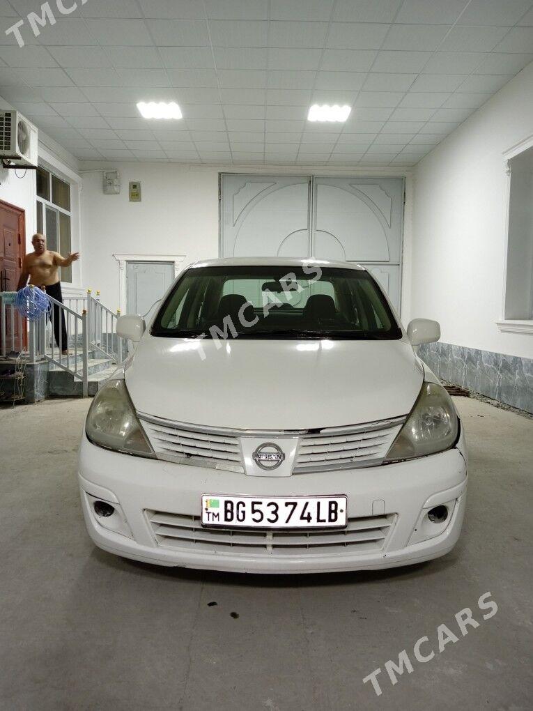 Nissan Versa 2010 - 70 000 TMT - Туркменабат - img 4