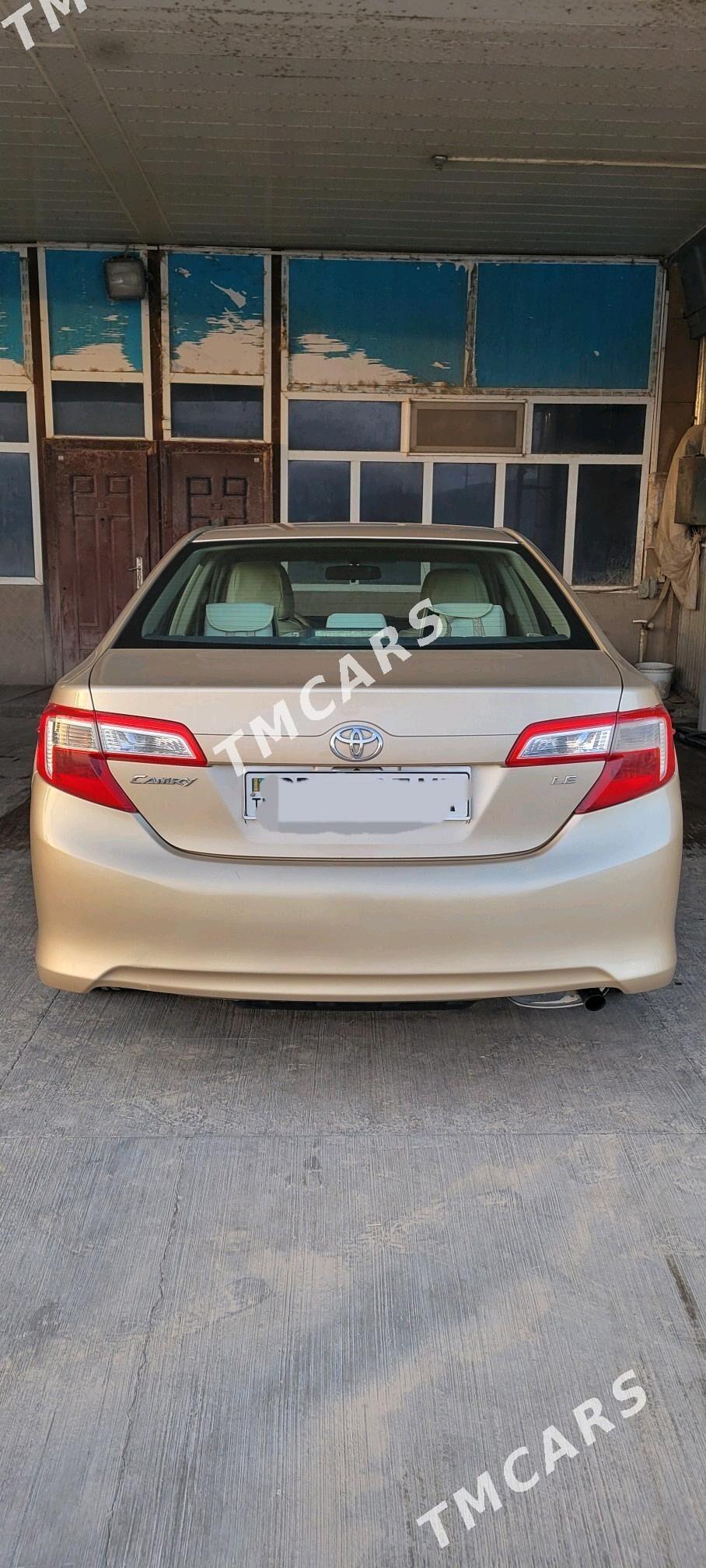 Toyota Camry 2012 - 180 000 TMT - Тагтабазар - img 2