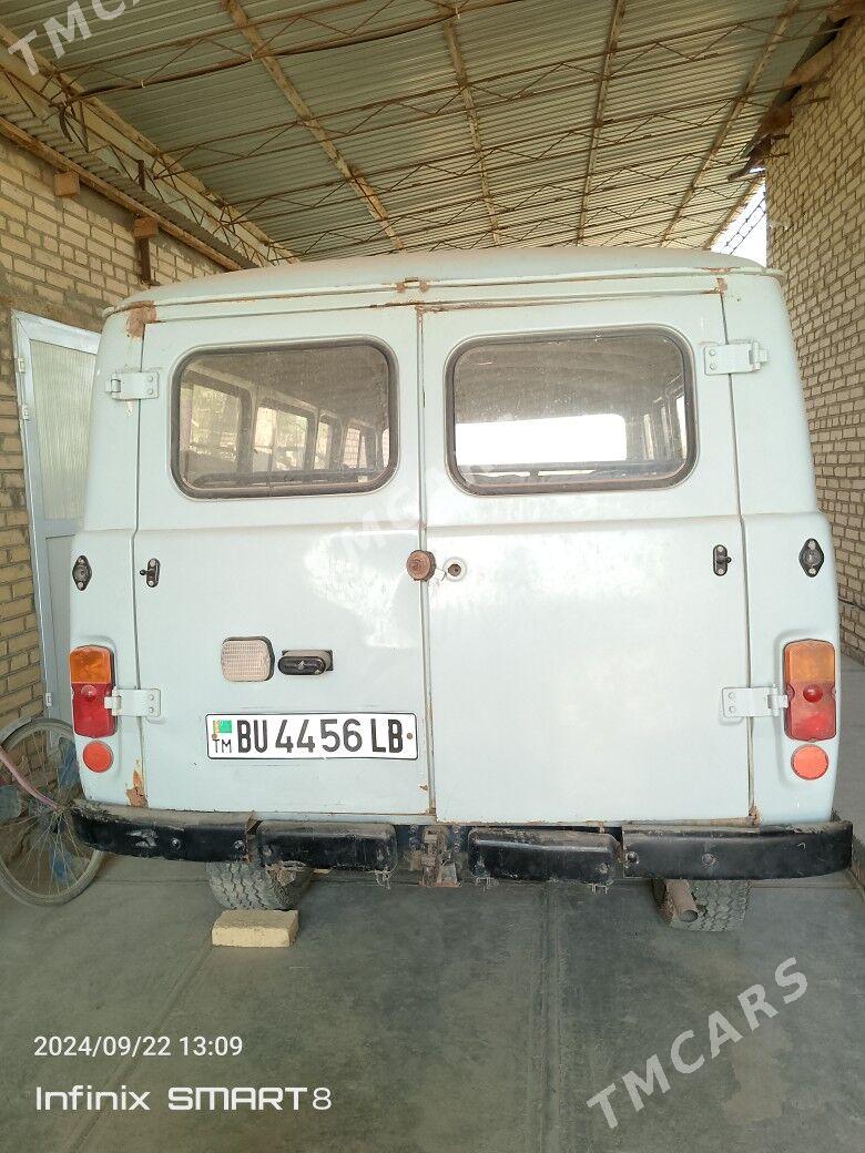 UAZ 452 1980 - 126 000 TMT - Hojambaz - img 2