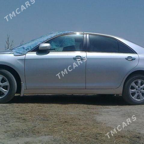 Toyota Camry 2010 - 190 000 TMT - Bäherden - img 3