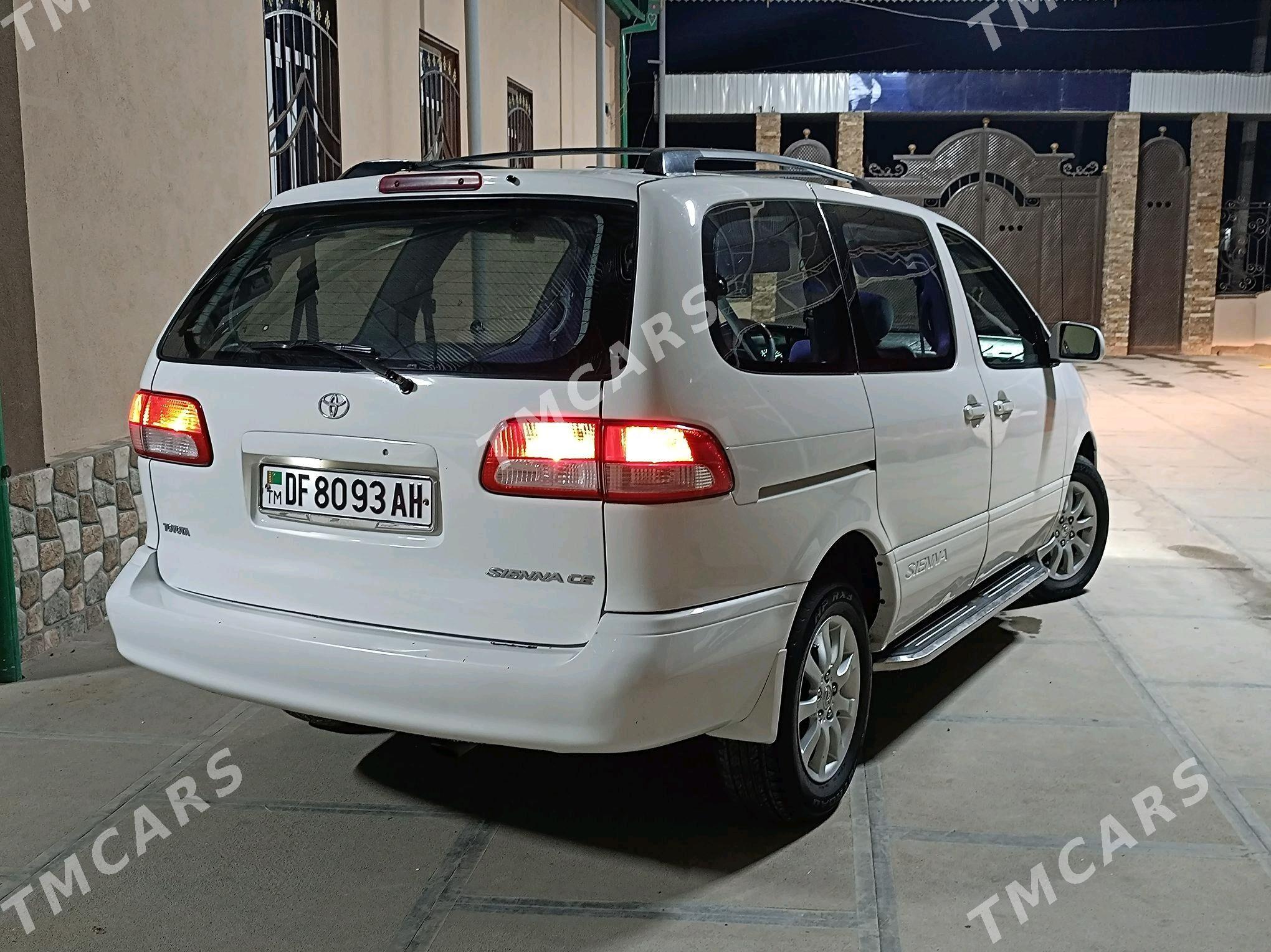 Toyota Sienna 2003 - 160 000 TMT - Бабадайхан - img 5