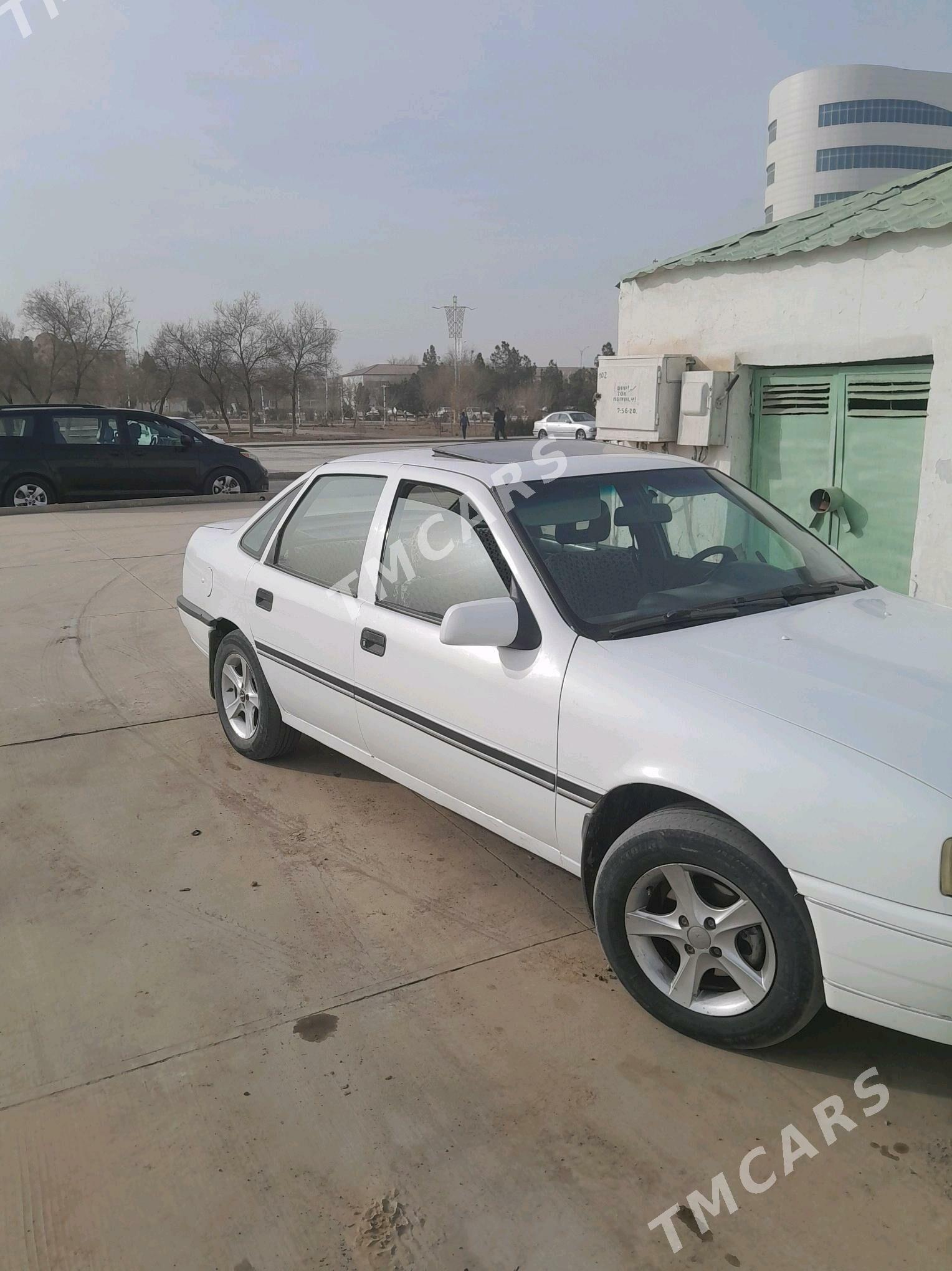 Opel Vectra 1990 - 26 000 TMT - Сакарчага - img 2