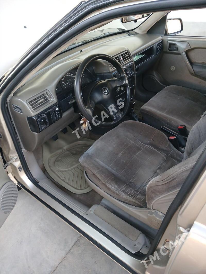 Opel Vectra 1990 - 33 000 TMT - Сакарчага - img 5