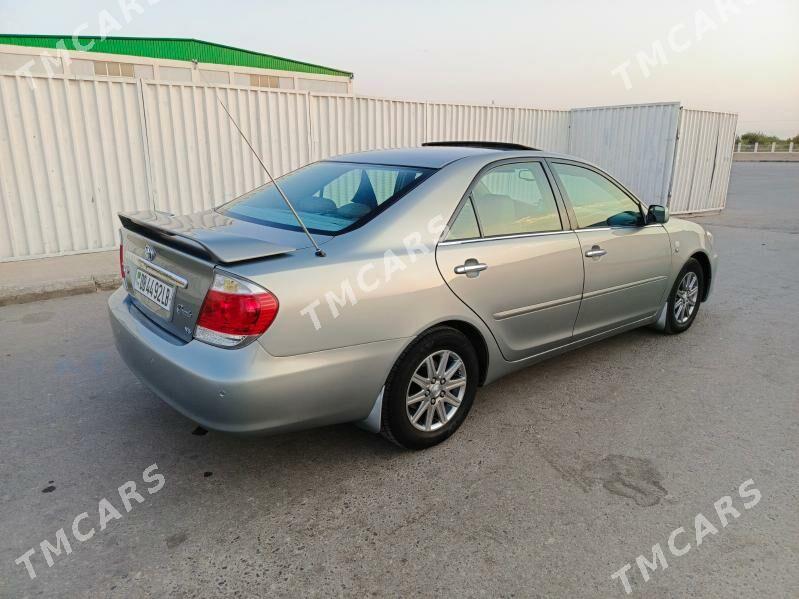 Toyota Camry 2005 - 220 000 TMT - Kerki - img 5