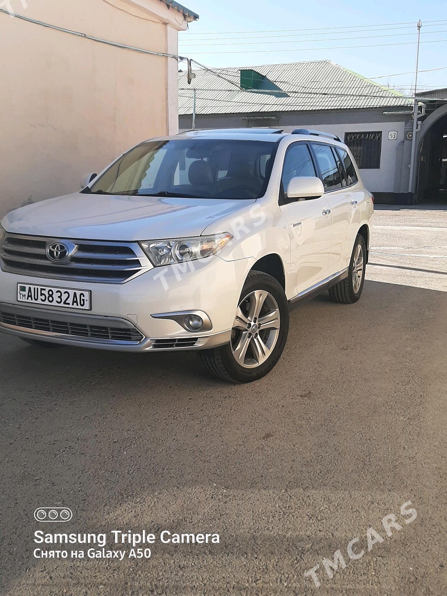 Toyota Highlander 2012 - 325 000 TMT - Ашхабад - img 2