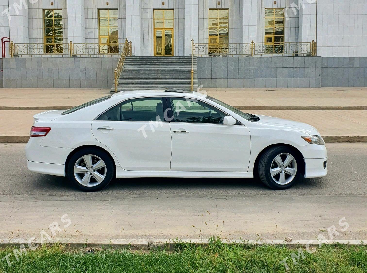 Toyota Camry 2010 - 179 000 TMT - Дашогуз - img 7