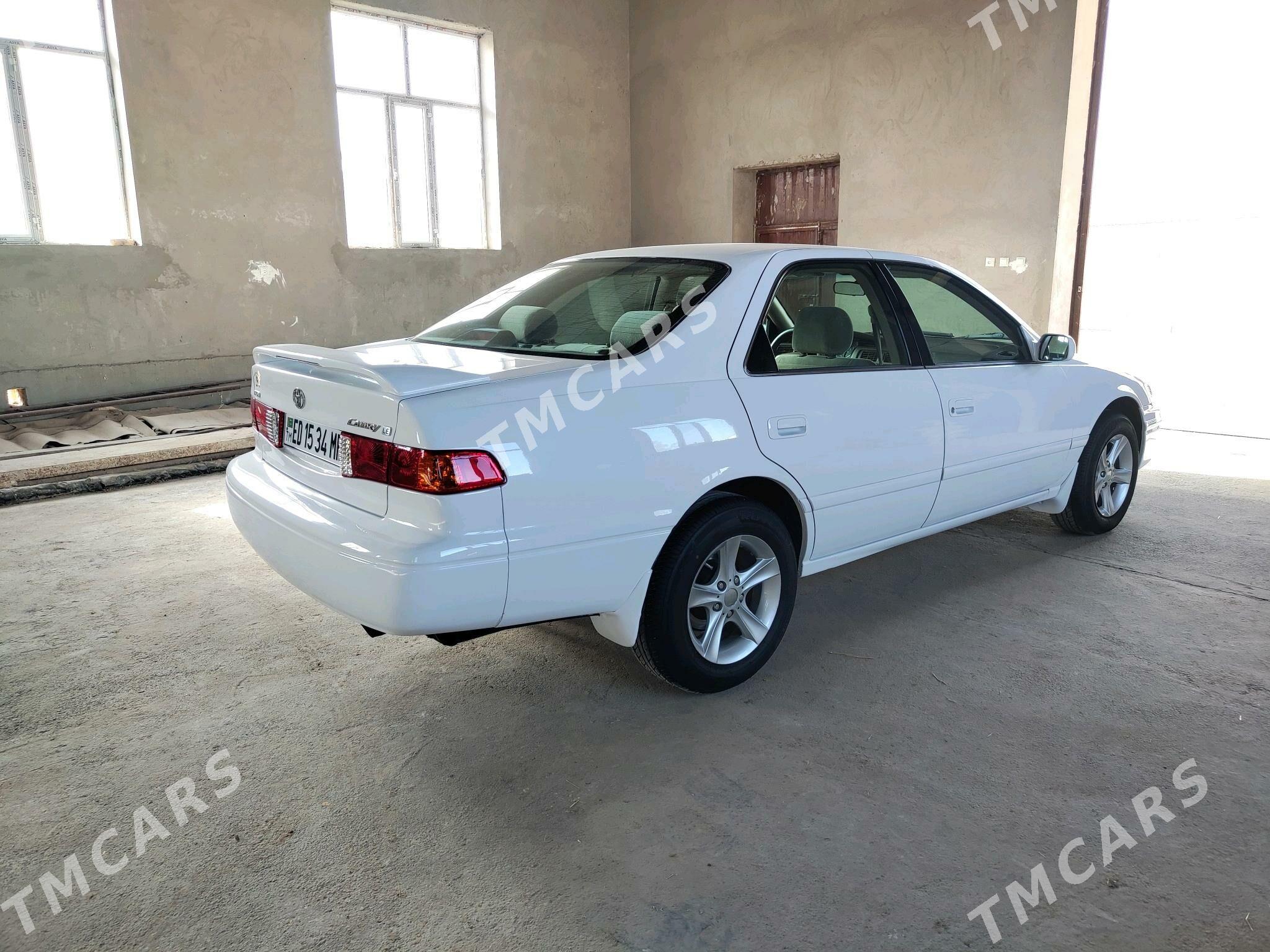 Toyota Camry 2001 - 150 000 TMT - Векильбазар - img 4