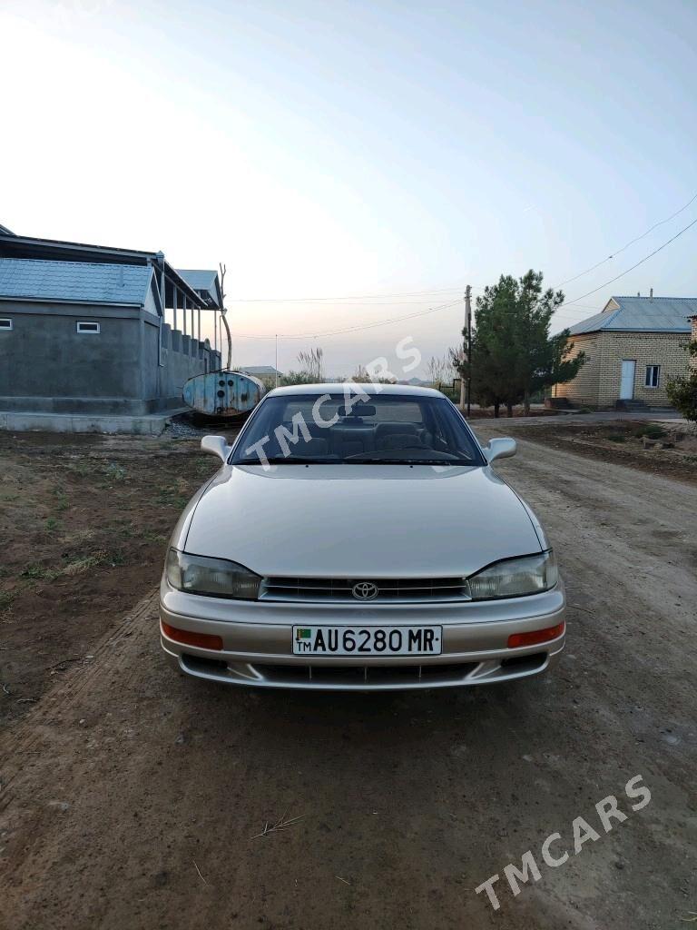 Toyota Camry 1994 - 90 000 TMT - Мары - img 3