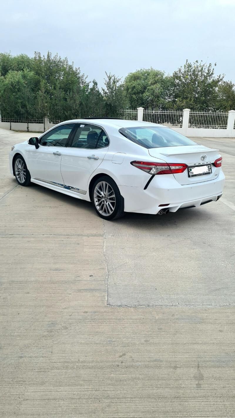 Toyota Camry 2019 - 350 000 TMT - Aşgabat - img 4