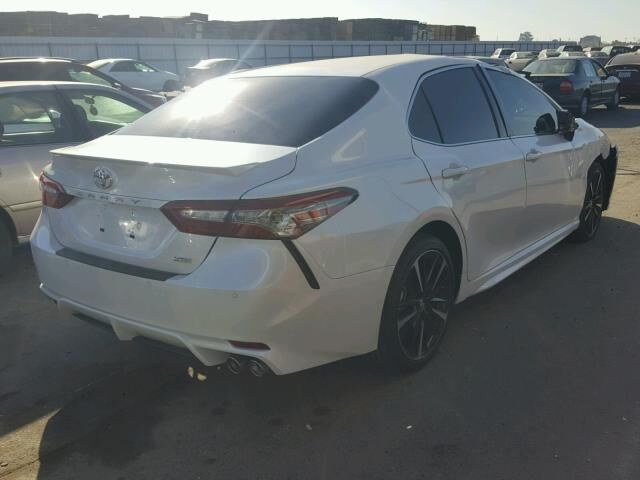 Toyota Camry 2019 - 350 000 TMT - Aşgabat - img 9