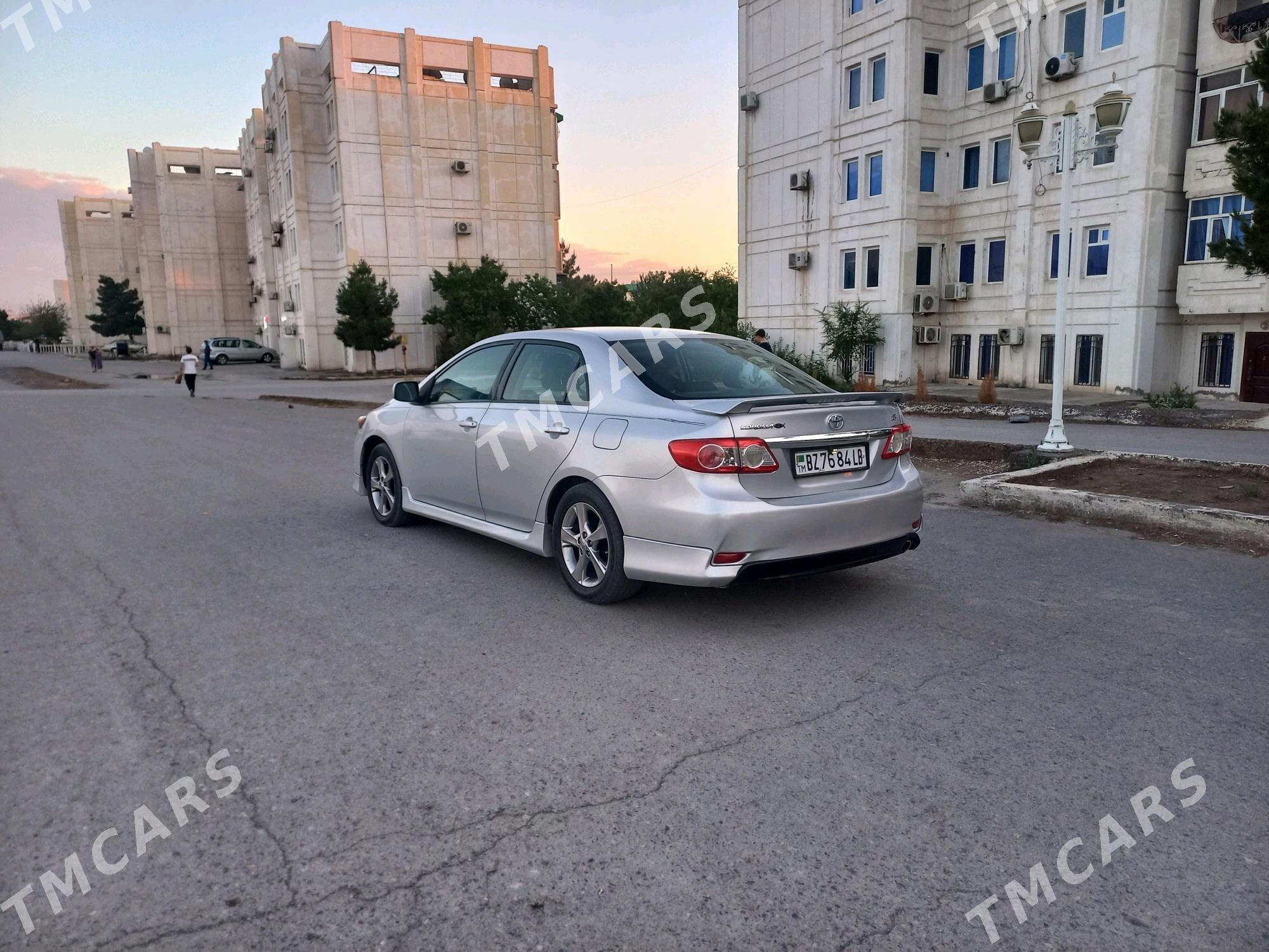 Toyota Corolla 2013 - 155 000 TMT - Туркменабат - img 4