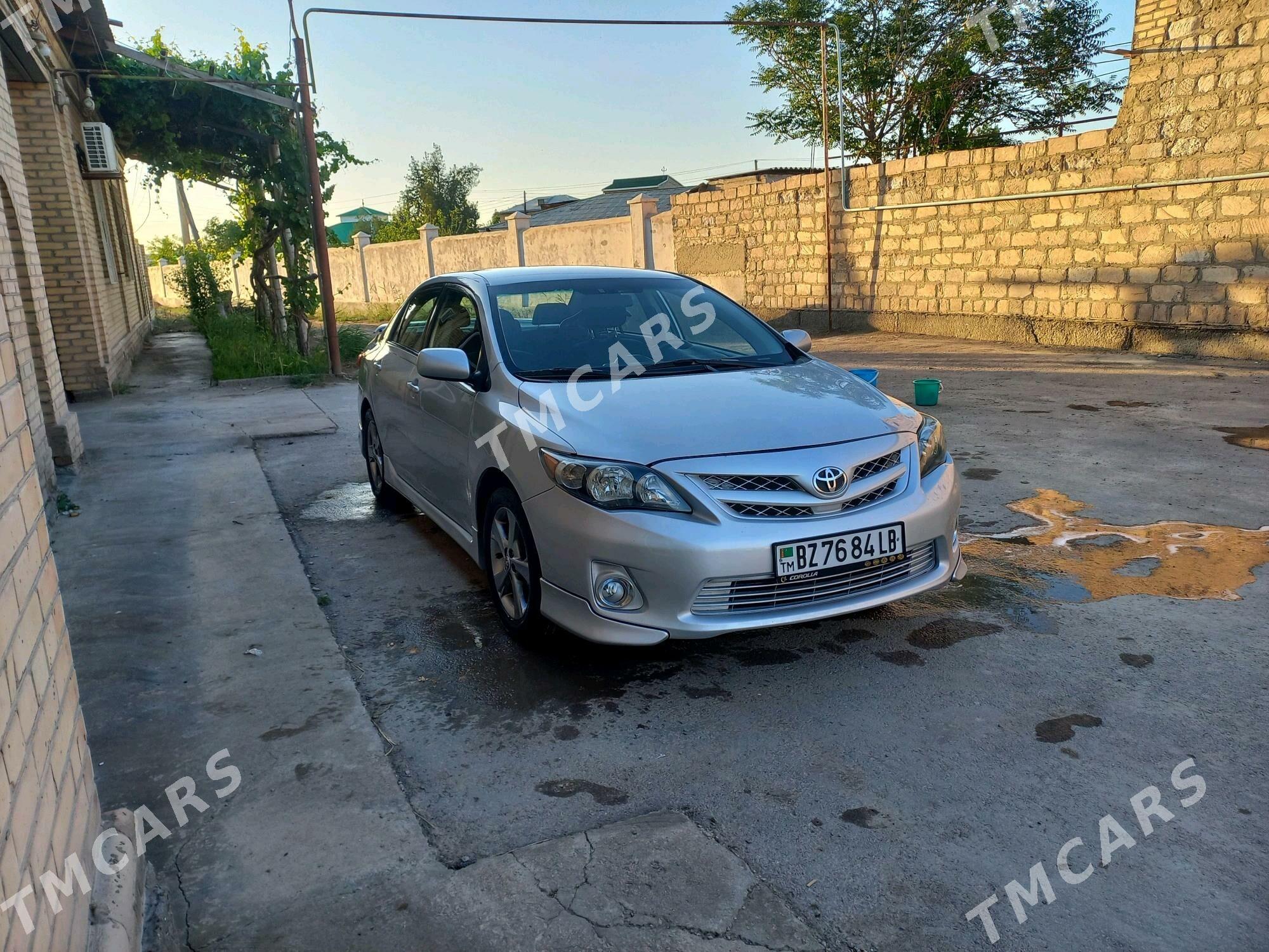 Toyota Corolla 2013 - 155 000 TMT - Туркменабат - img 9