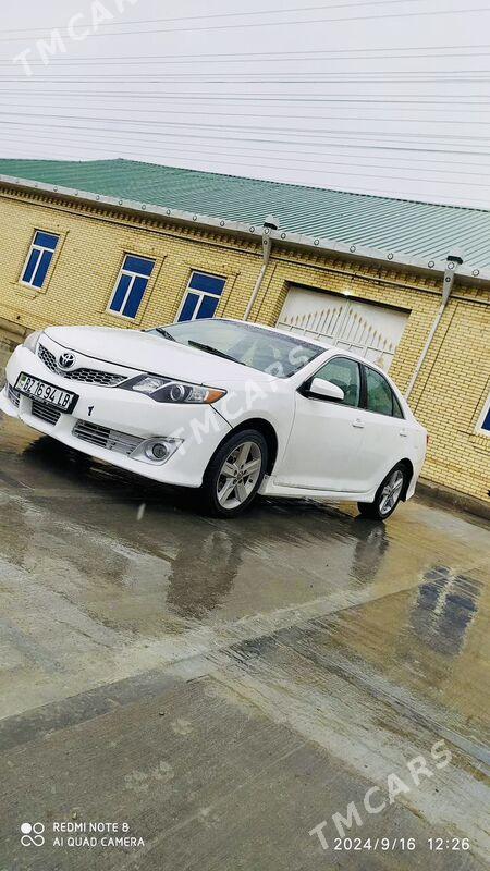 Toyota Camry 2013 - 180 000 TMT - Dänew - img 7