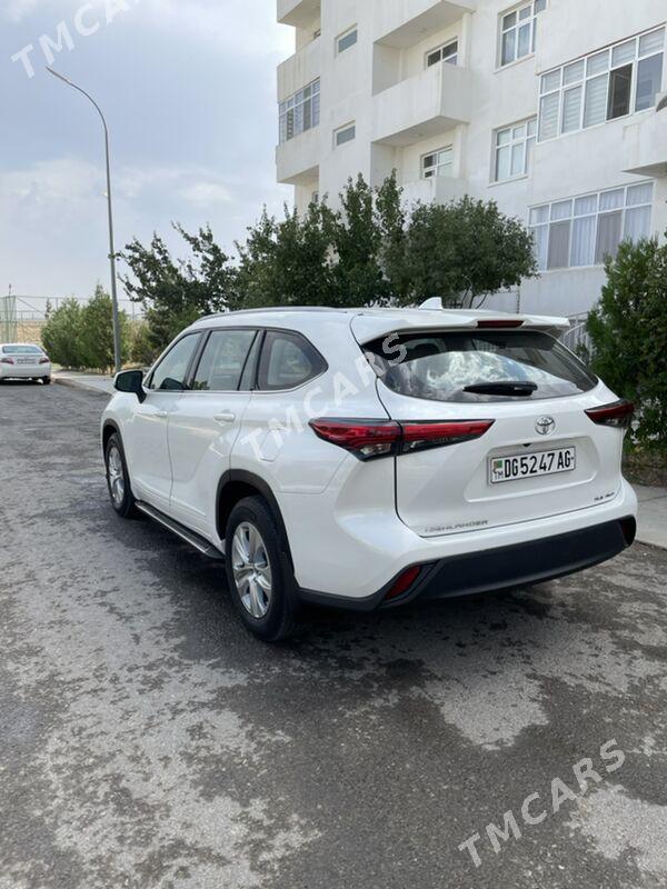 Toyota Highlander 2022 - 525 000 TMT - Ашхабад - img 3