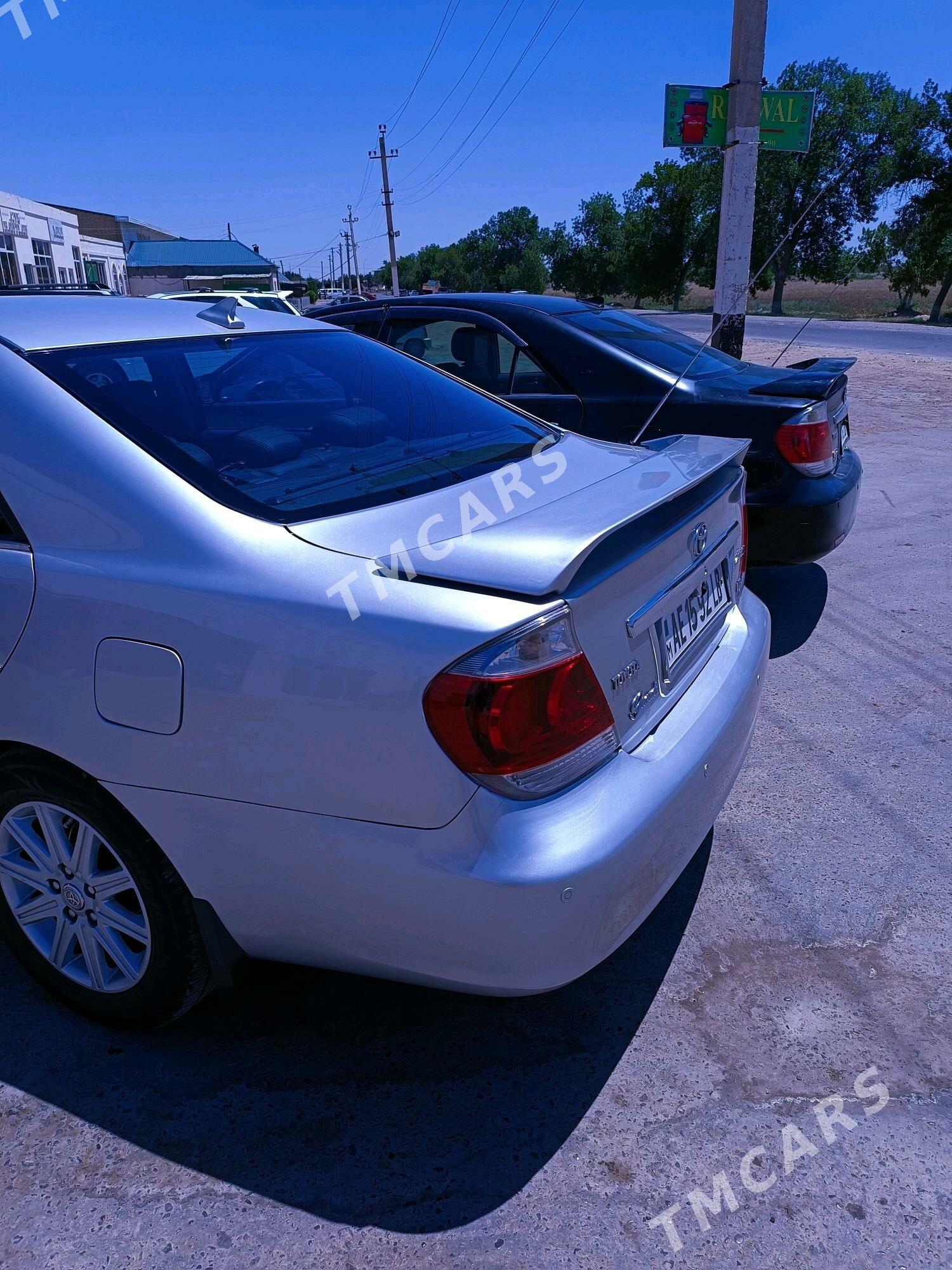 Toyota Camry 2005 - 180 000 TMT - Дянев - img 7