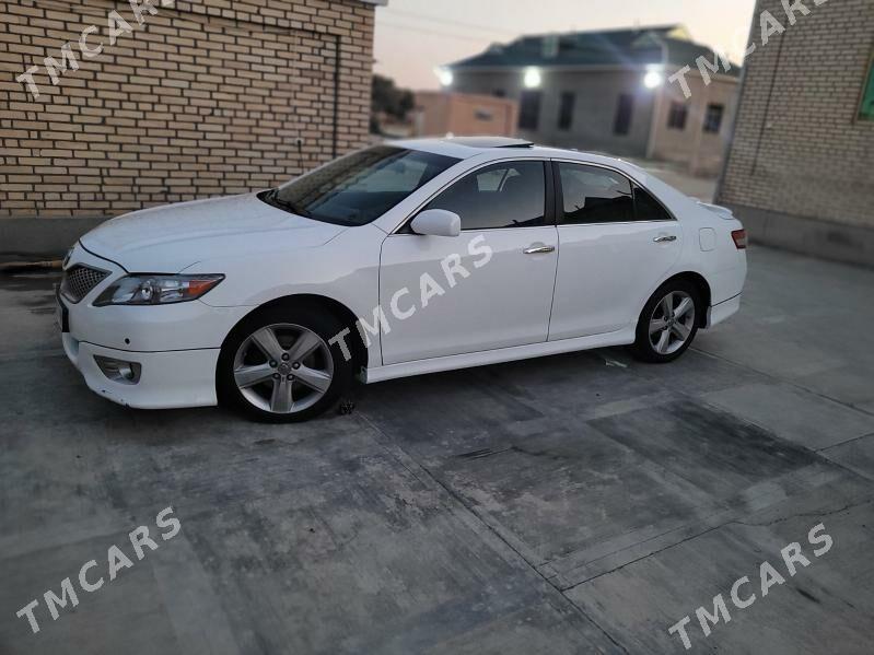 Toyota Camry 2012 - 180 000 TMT - Байрамали - img 8