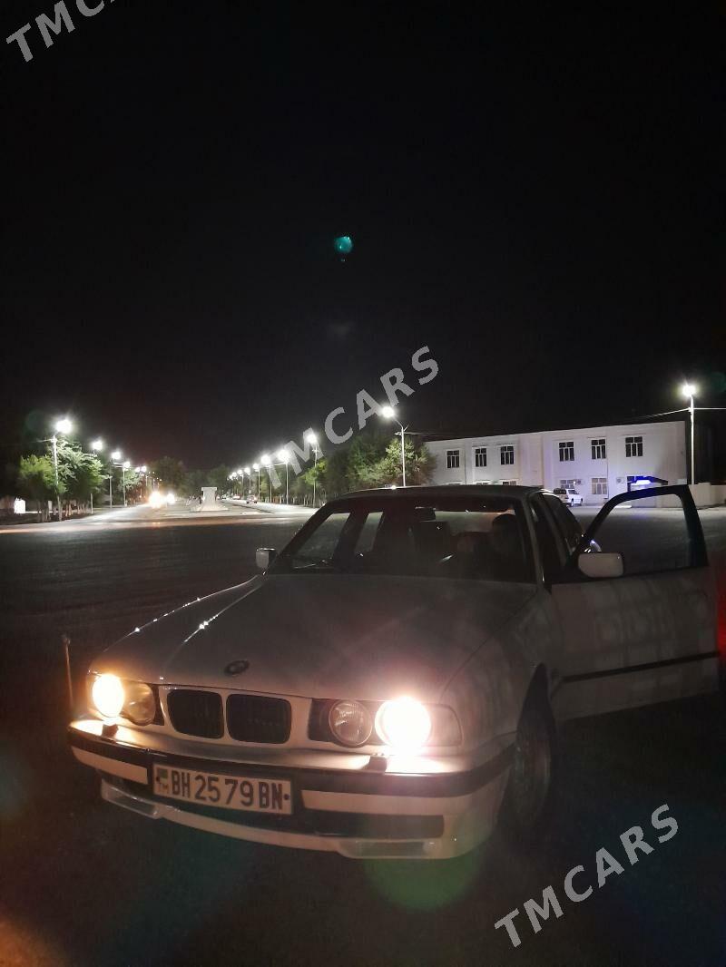 BMW E34 1995 - 70 000 TMT - Hazar - img 3