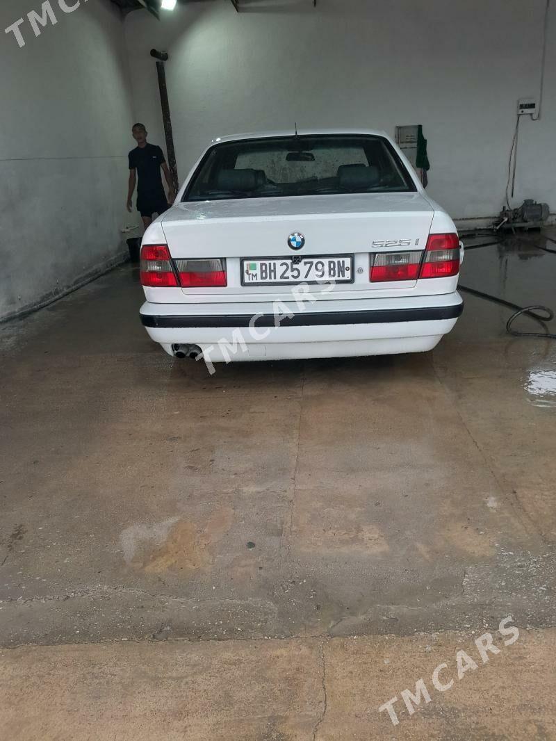 BMW E34 1995 - 70 000 TMT - Хазар - img 4