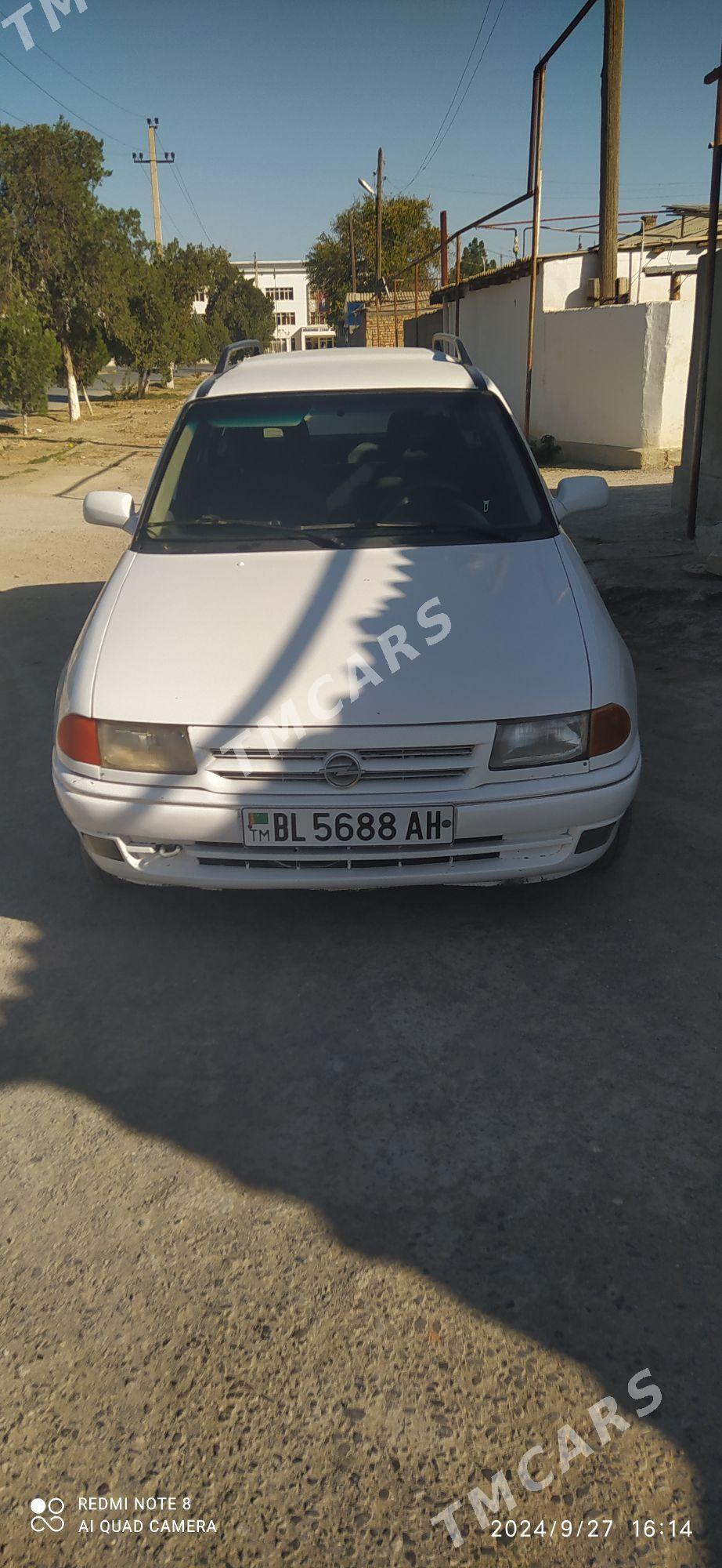 Opel Astra 1995 - 37 000 TMT - Бахарден - img 3