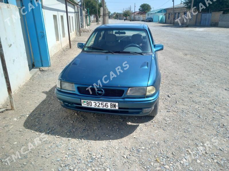 Opel Astra 1992 - 32 000 TMT - Gyzylarbat - img 3