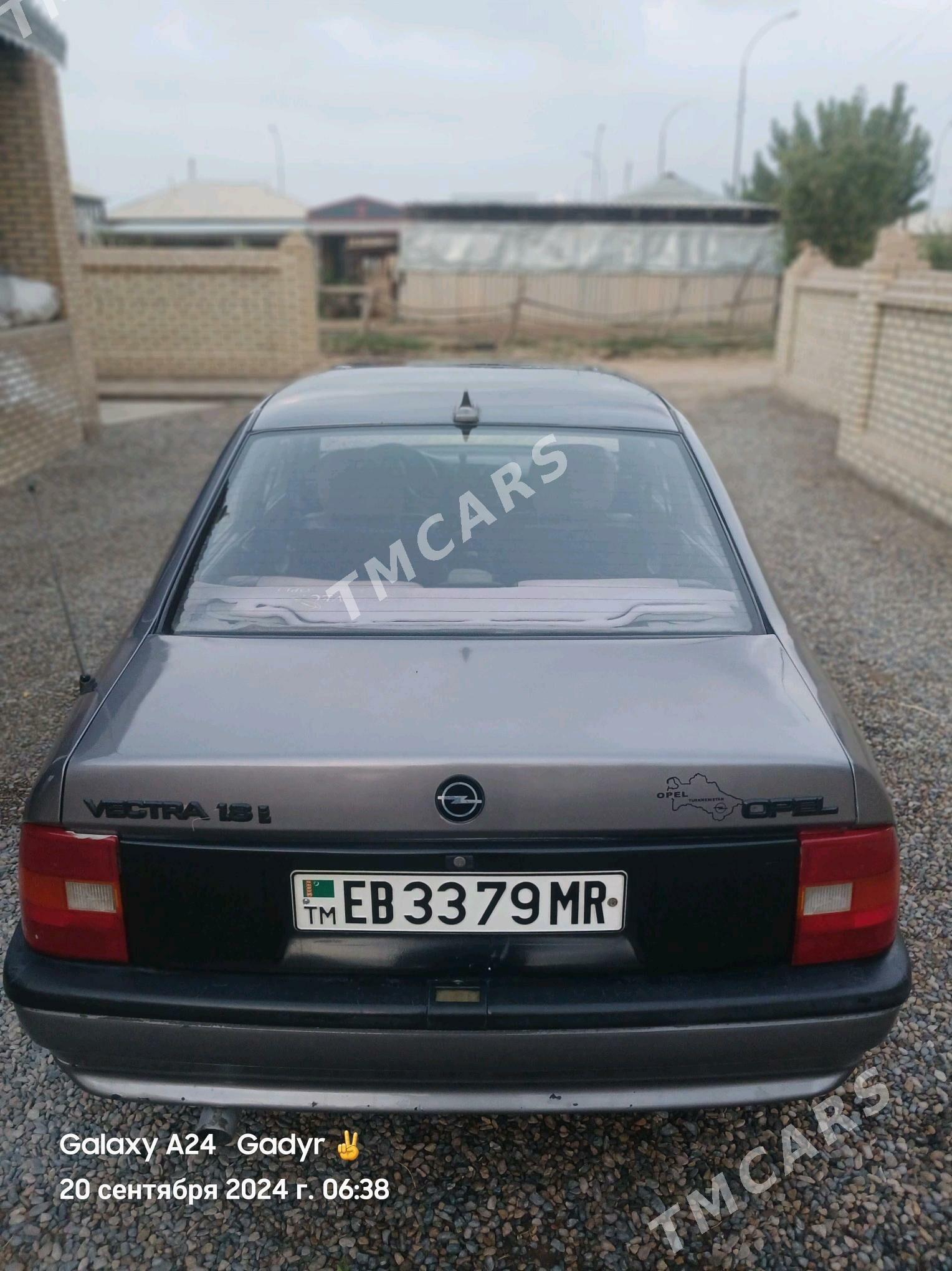 Opel Vectra 1990 - 28 000 TMT - Мары - img 3