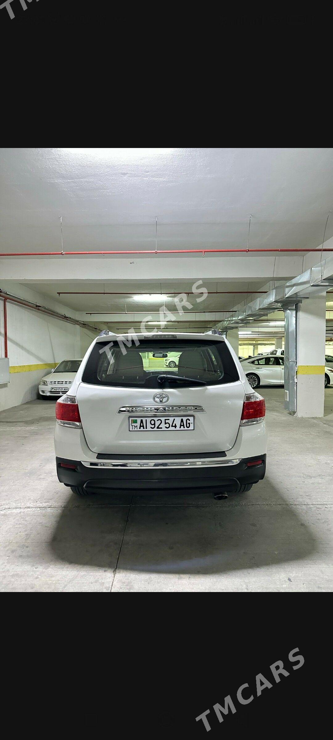 Toyota Highlander 2011 - 350 000 TMT - Aşgabat - img 4