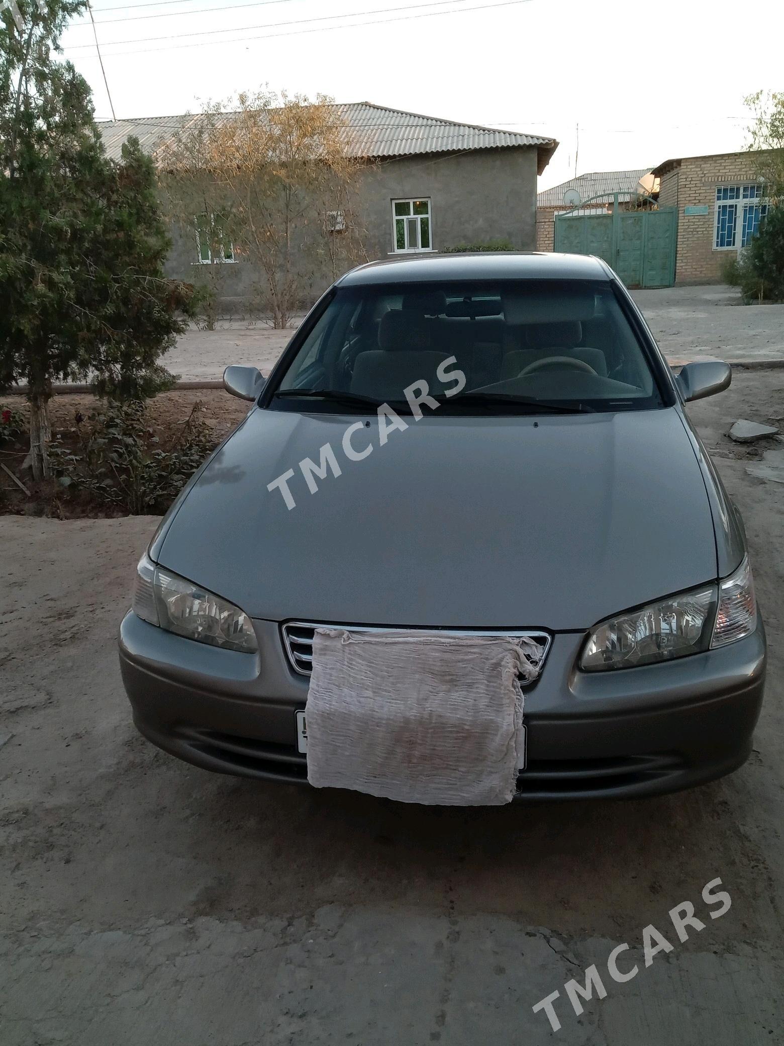 Toyota Camry 2000 - 120 000 TMT - етр. Туркменбаши - img 4