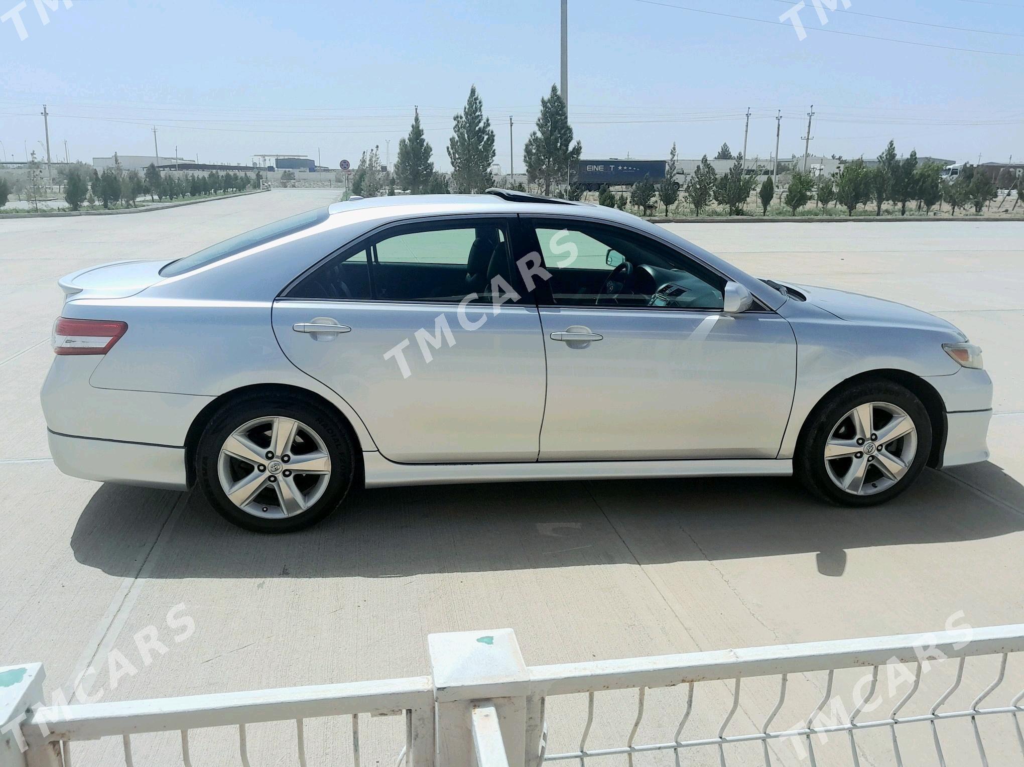 Toyota Camry 2011 - 200 000 TMT - Балканабат - img 2