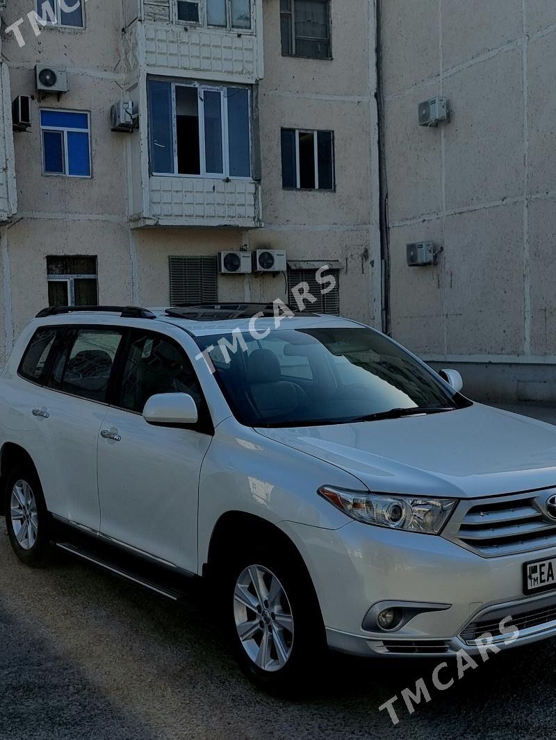 Toyota Highlander 2011 - 320 000 TMT - Aşgabat - img 2